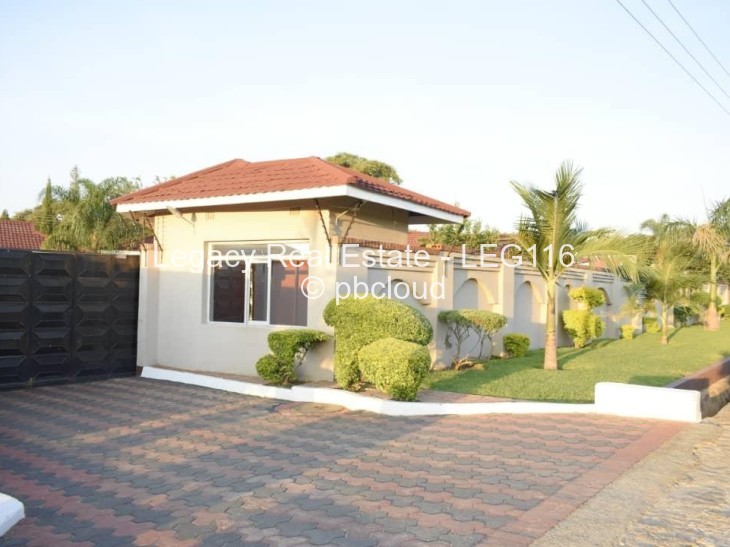 3 Bedroom House to Rent in Bluff Hill, Harare