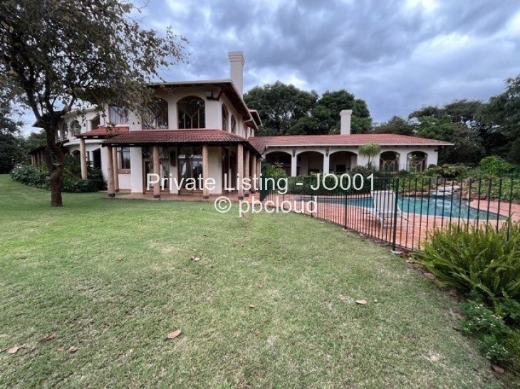 5 Bedroom House to Rent in Borrowdale Brooke, Harare