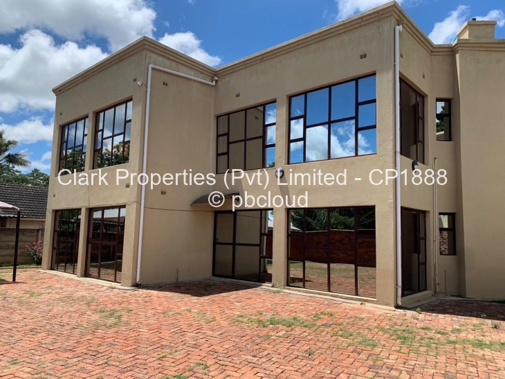 Flat/Apartment to Rent in Emerald Hill, Harare