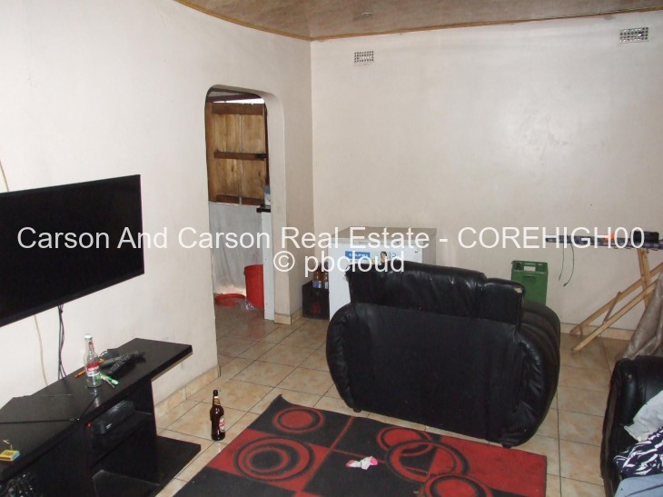 2 Bedroom House for Sale in Highfield, Harare