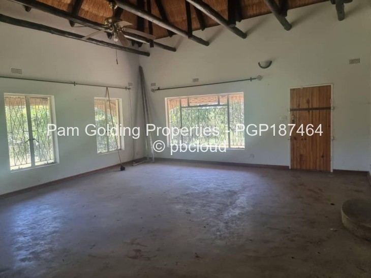 4 Bedroom House for Sale in Matsheumhlope, Bulawayo
