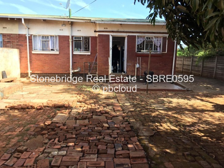 3 Bedroom House for Sale in Paddonhurst, Bulawayo