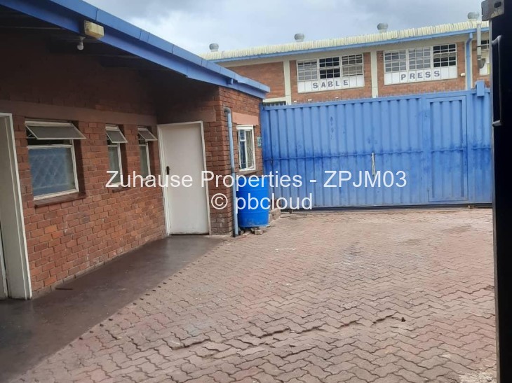 Industrial Property to Rent in Bluff Hill, Harare