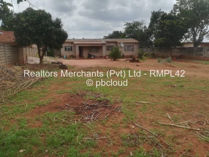 1 Bedroom Cottage/Garden Flat for Sale in Marimba Park, Harare