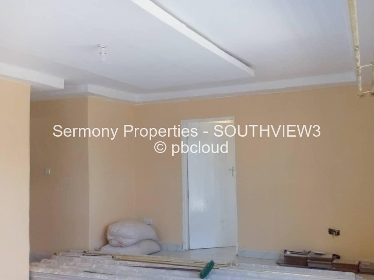 5 Bedroom House to Rent in Southview Park, Harare