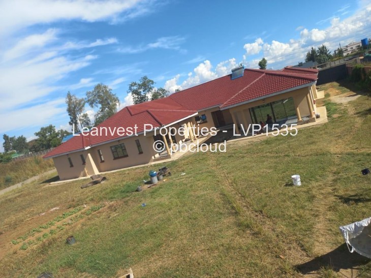 5 Bedroom House to Rent in Goodhope, Harare