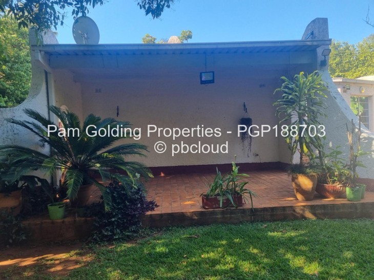6 Bedroom House to Rent in Avondale West, Harare