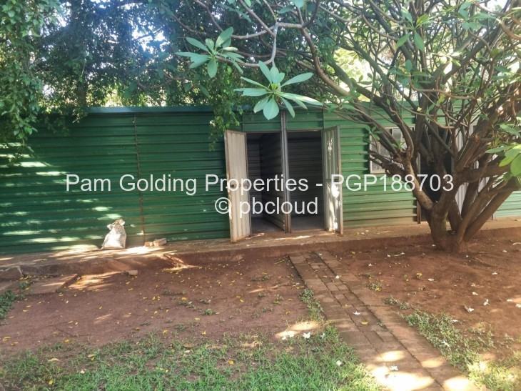 6 Bedroom House to Rent in Avondale West, Harare