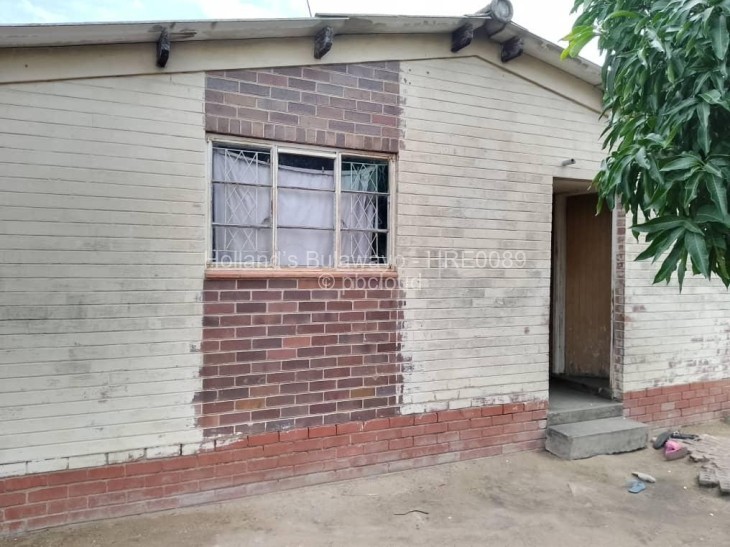 3 Bedroom House for Sale in Gwabalanda, Bulawayo
