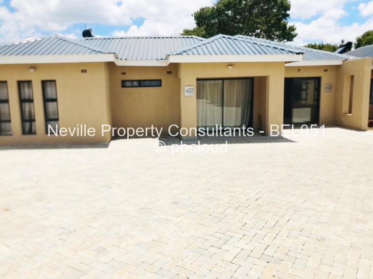 Townhouse/Complex/Cluster for Sale in Bluff Hill, Harare