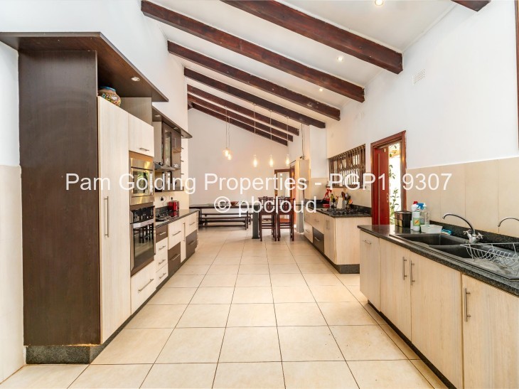 7 Bedroom House for Sale in Mount Pleasant, Harare