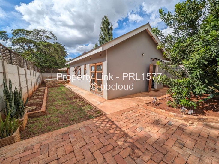 2 Bedroom Cottage/Garden Flat to Rent in Chisipite, Harare