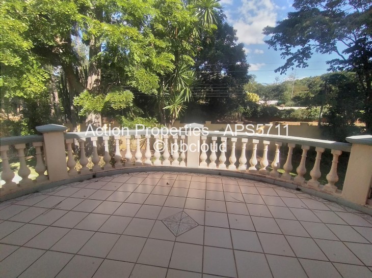 6 Bedroom House for Sale in Colne Valley, Harare