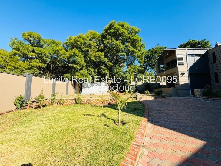 5 Bedroom House for Sale in Ballantyne Park, Harare