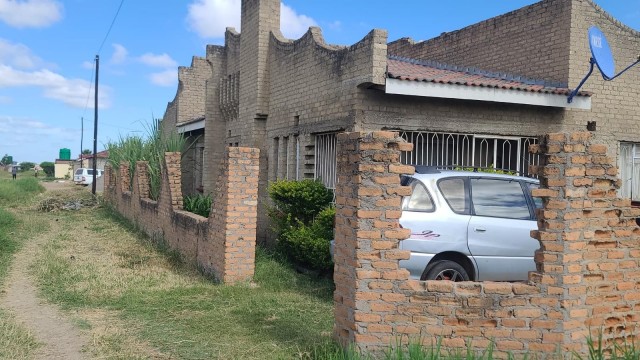 House in Chitungwiza