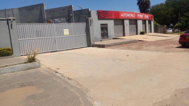 Commercial Property in Bluff Hill