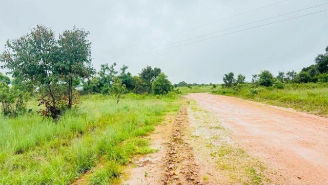 Land in Ruwa
