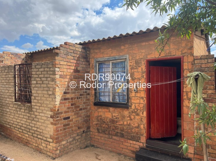 House for Sale in Entumbane