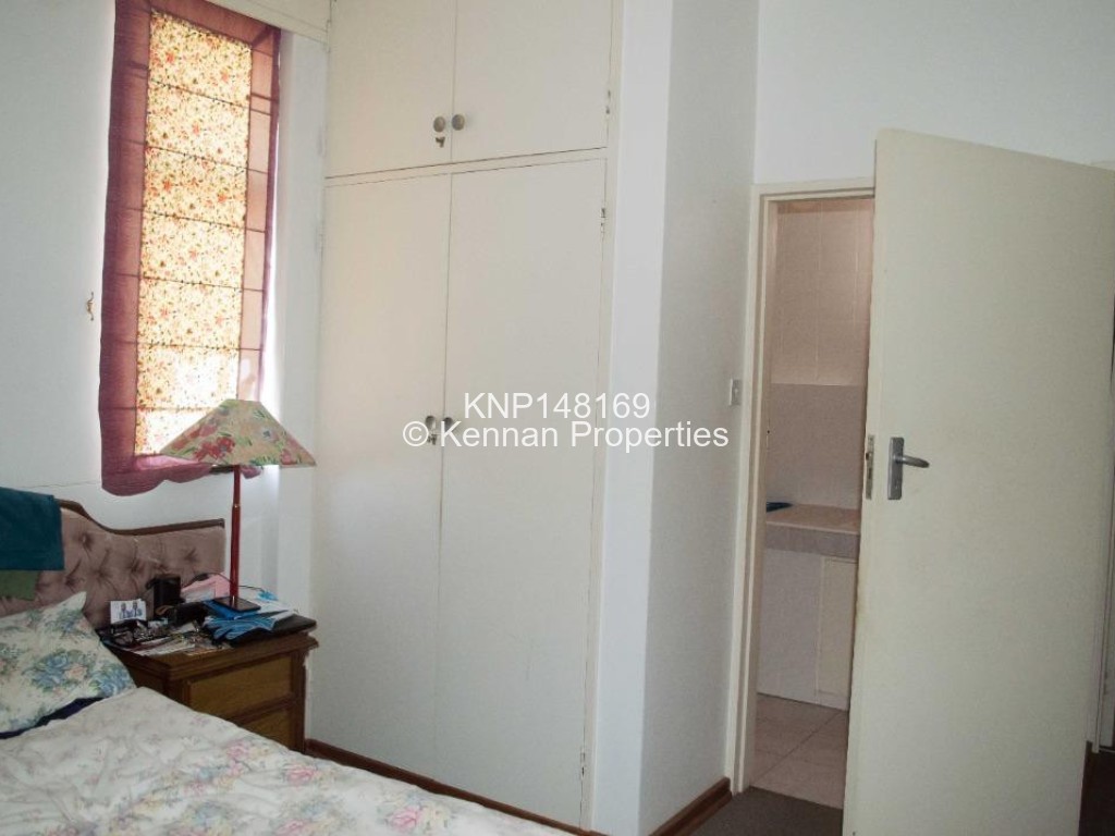 Flat/Apartment for Sale in Suburbs