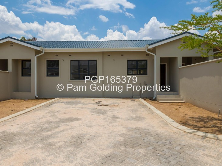 Townhouse/Complex/Cluster for Sale in Greendale