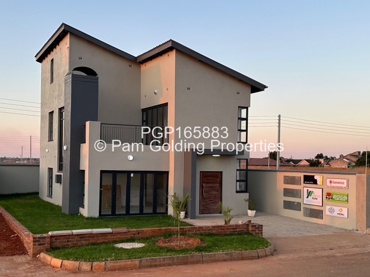 Townhouse/Cluster for Sale in Ruwa