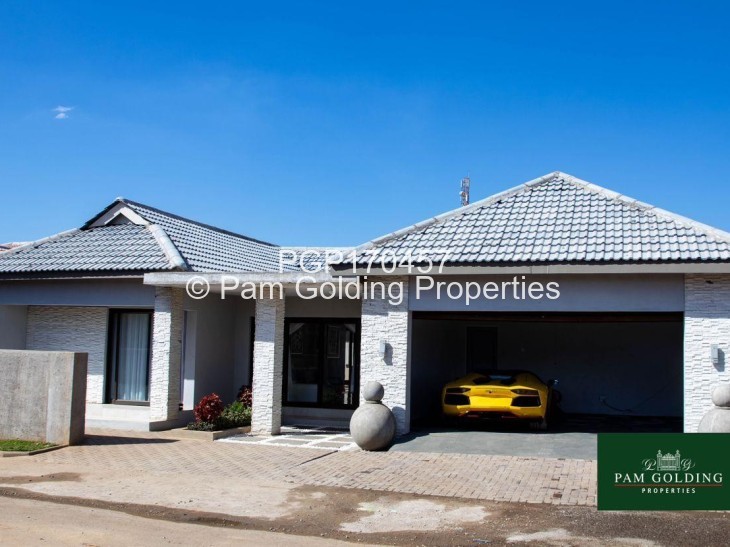 Townhouse/Cluster for Sale in Ascot