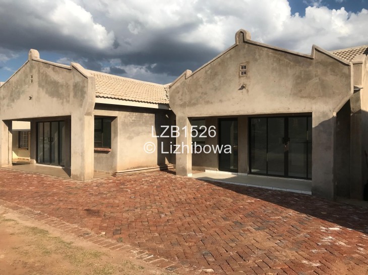Townhouse/Complex/Cluster for Sale in Bluff Hill