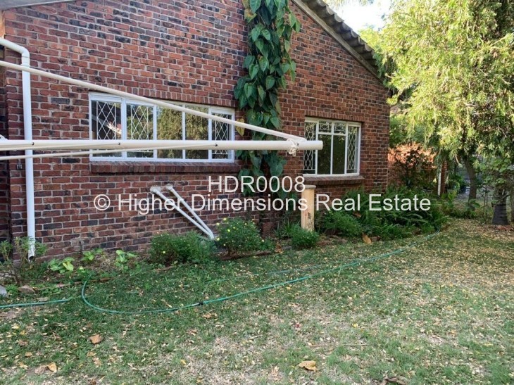 Cottage/Garden Flat for Sale in Hatfield